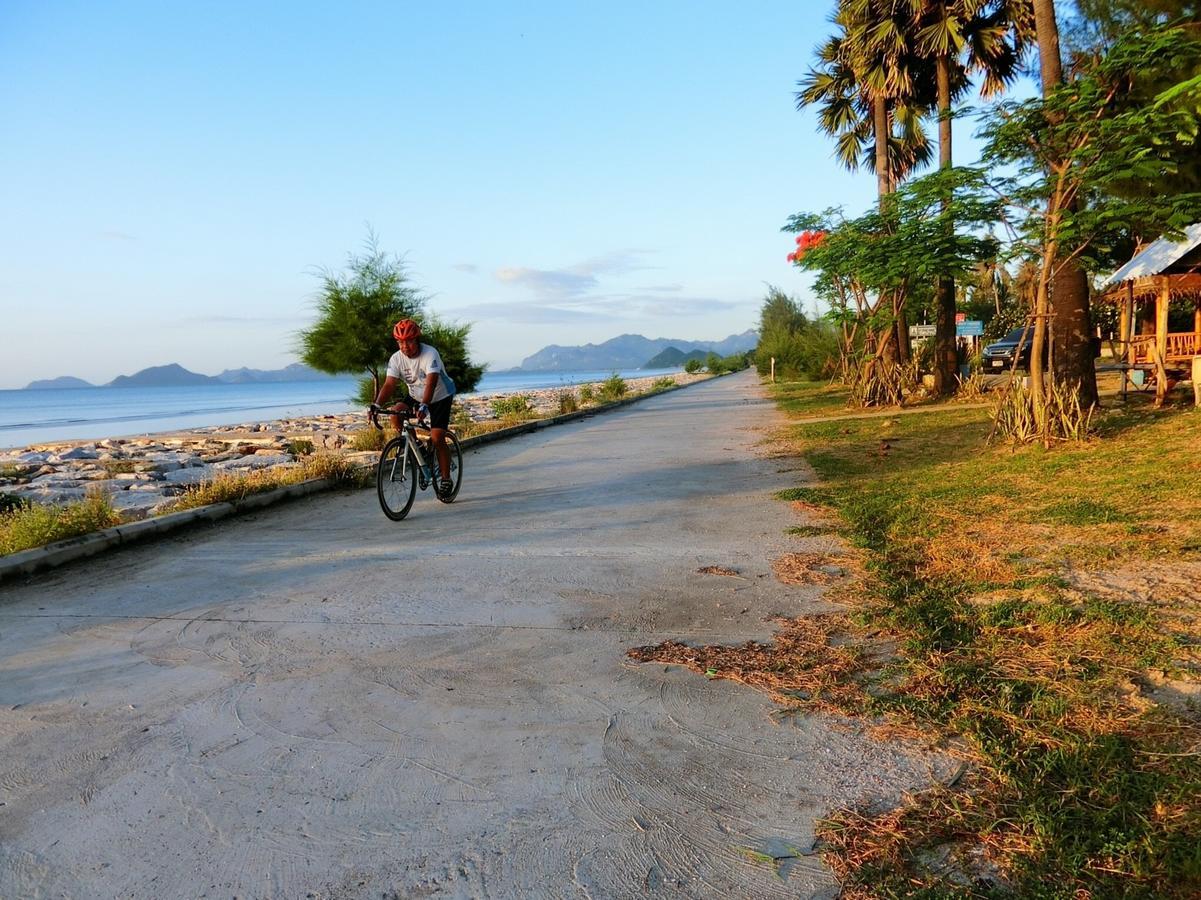 The Lake Hill Resort Pran Buri Exterior foto