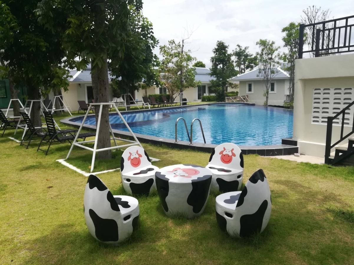 The Lake Hill Resort Pran Buri Exterior foto
